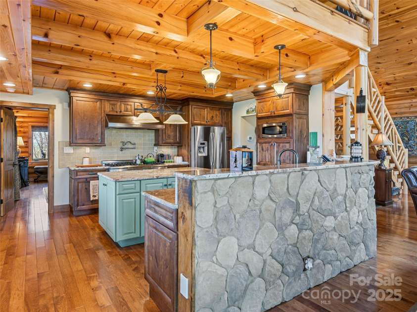 640 Blue Mist Way, Arden, NC 28704.  MLS# CAR4224572, YatesRealty ID 5060. 