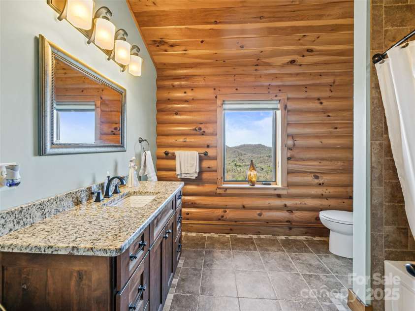 640 Blue Mist Way, Arden, NC 28704.  MLS# CAR4224572, YatesRealty ID 5060. 