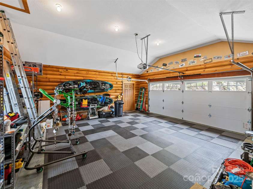 640 Blue Mist Way, Arden, NC 28704.  MLS# CAR4224572, YatesRealty ID 5060. 