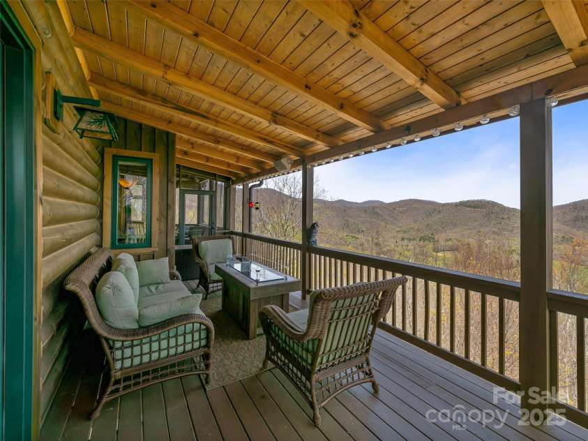 640 Blue Mist Way, Arden, NC 28704.  MLS# CAR4224572, YatesRealty ID 5060. 