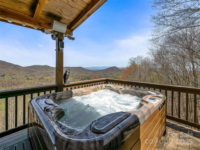 640 Blue Mist Way, Arden, NC 28704.  MLS# CAR4224572, YatesRealty ID 5060. 