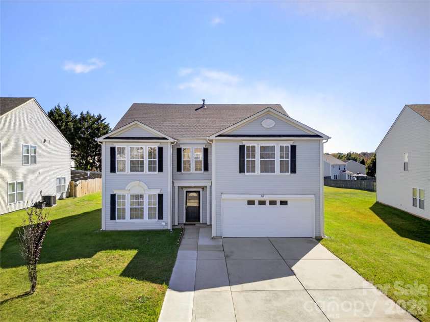 109 Bennett Trail Drive, Mount Holly, NC 28120.  MLS# CAR4424162, YatesRealty ID 50600. 