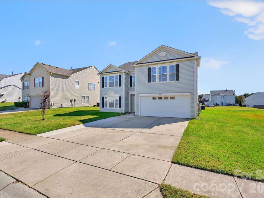 109 Bennett Trail Drive, Mount Holly, NC 28120.  MLS# CAR4424162, YatesRealty ID 50600. 