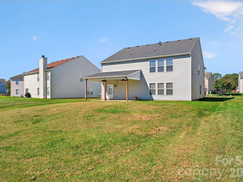 109 Bennett Trail Drive, Mount Holly, NC 28120.  MLS# CAR4424162, YatesRealty ID 50600. 