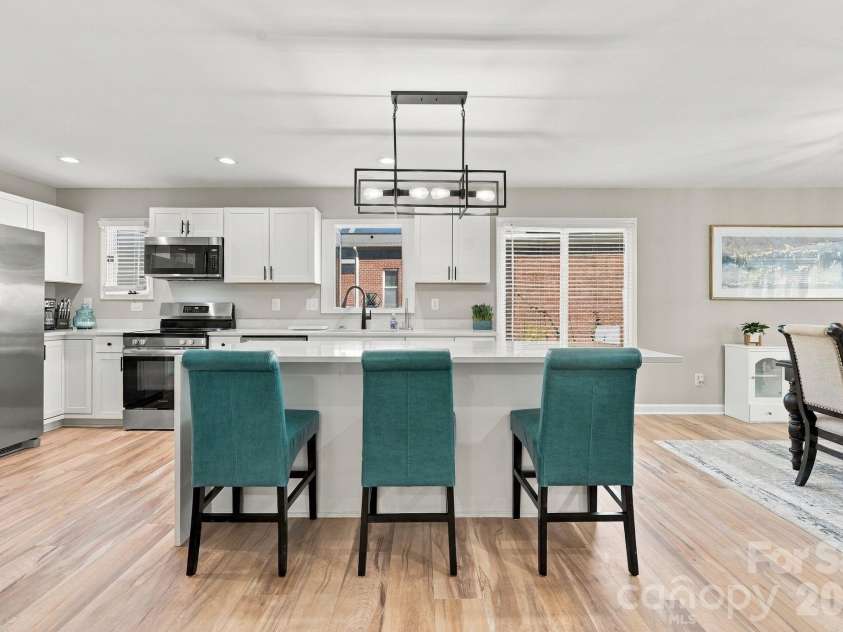 4954 Moonlite Bay Drive, Sherrills Ford, NC 28673.  MLS# CAR4424016, YatesRealty ID 50601. 