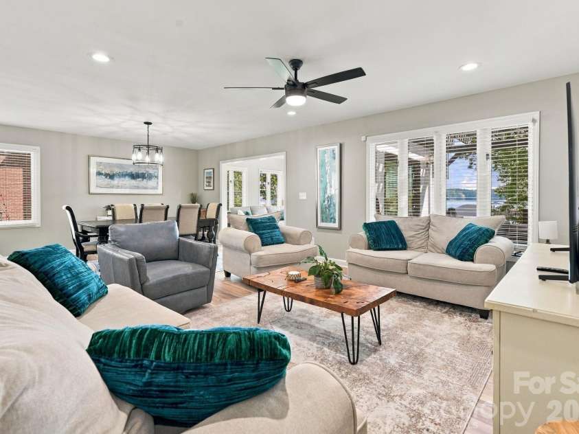 4954 Moonlite Bay Drive, Sherrills Ford, NC 28673.  MLS# CAR4424016, YatesRealty ID 50601. 