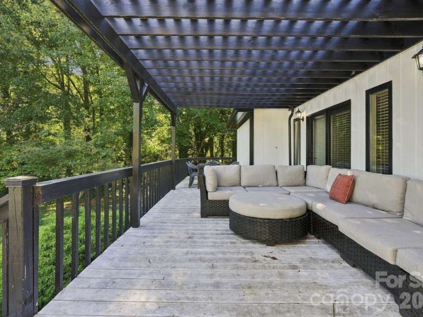 4954 Moonlite Bay Drive, Sherrills Ford, NC 28673.  MLS# CAR4424016, YatesRealty ID 50601. 
