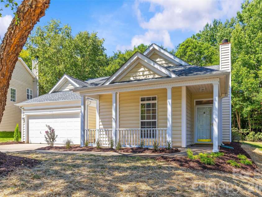 15046 Annan Court, Charlotte, NC 28277.  MLS# CAR4424161, YatesRealty ID 50602. 
