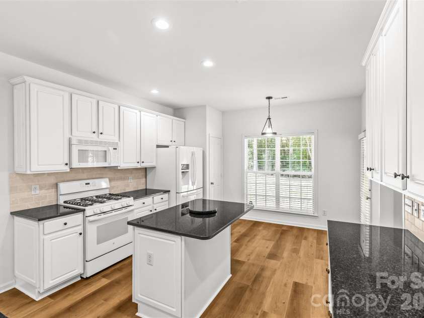 15046 Annan Court, Charlotte, NC 28277.  MLS# CAR4424161, YatesRealty ID 50602. 