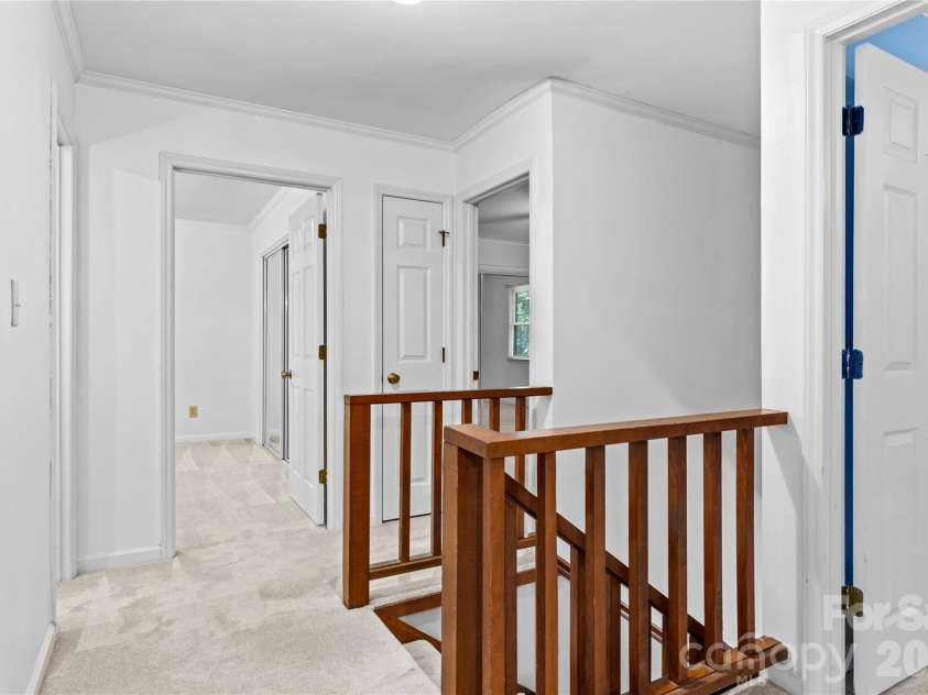 499 Reigate Drive, Kernersville, NC 27284.  MLS# CAR4423526, YatesRealty ID 50604. 