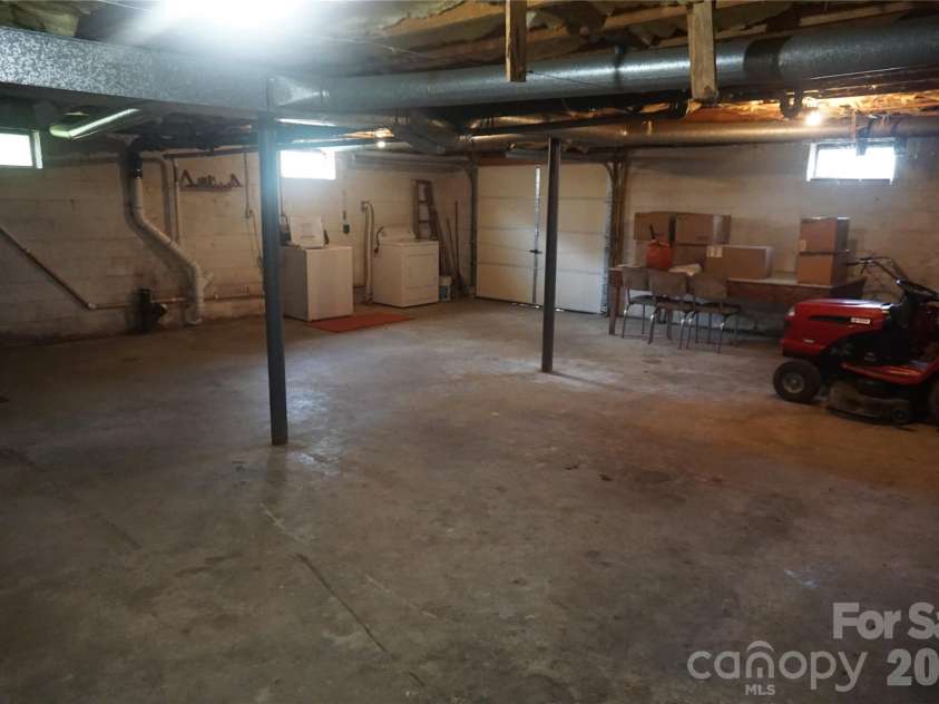 11141 NC Highway 226 Highway, Bakersville, NC 28705.  MLS# CAR4424083, YatesRealty ID 50606. 