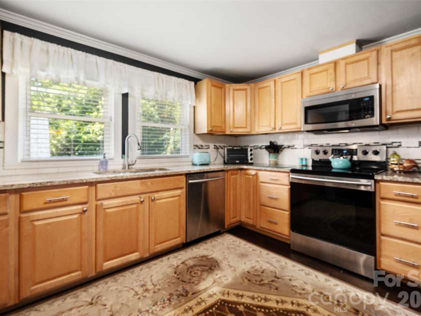 802 Fargo Drive, Concord, NC 28027.  MLS# CAR4422256, YatesRealty ID 50608. 