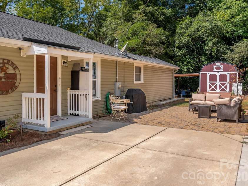 802 Fargo Drive, Concord, NC 28027.  MLS# CAR4422256, YatesRealty ID 50608. 