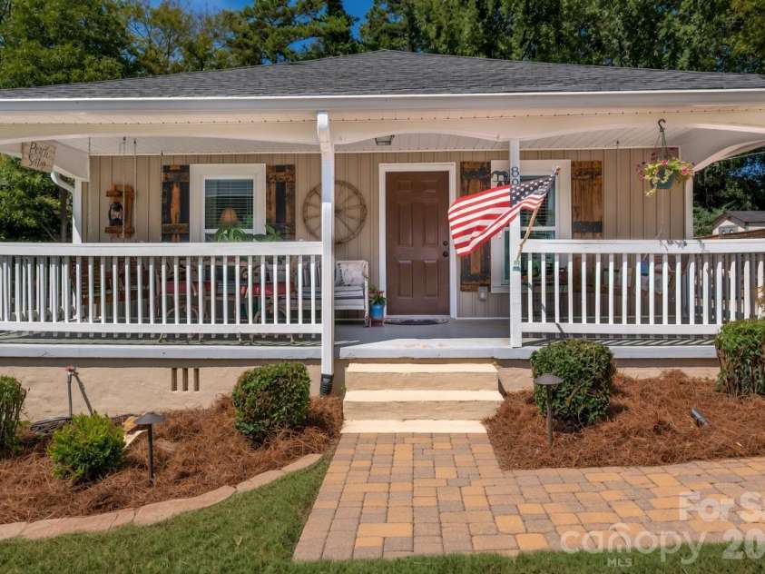 802 Fargo Drive, Concord, NC 28027.  MLS# CAR4422256, YatesRealty ID 50608. 