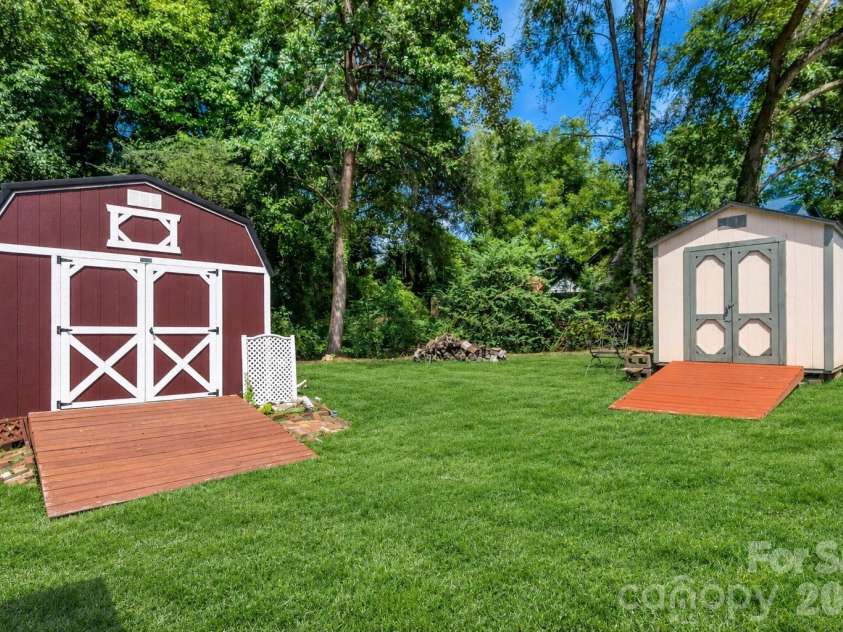 802 Fargo Drive, Concord, NC 28027.  MLS# CAR4422256, YatesRealty ID 50608. Grass has been digitally enhanced