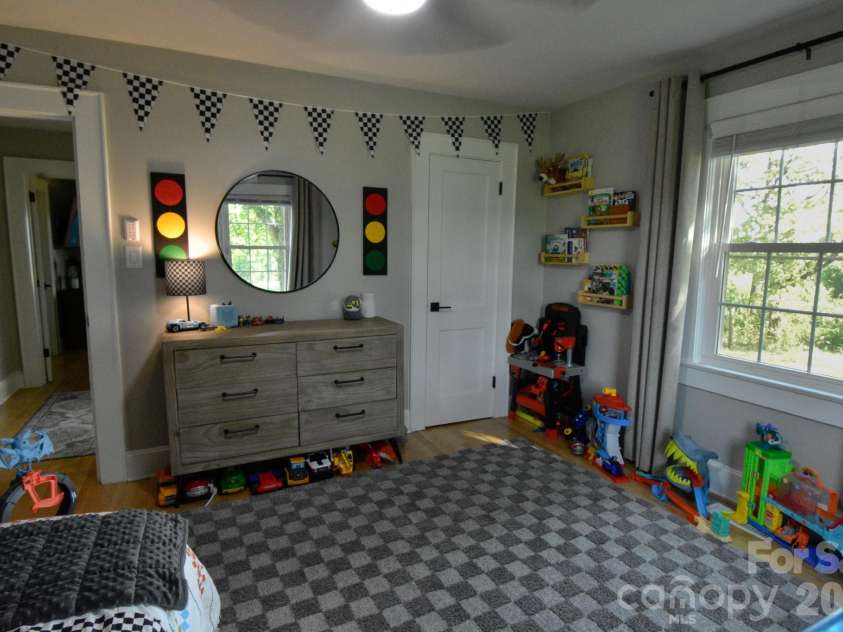 541 Perry Road, Troutman, NC 28166.  MLS# CAR4422089, YatesRealty ID 50609. Secondary bedroom
