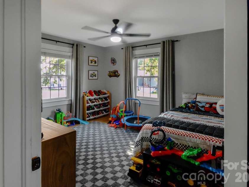 541 Perry Road, Troutman, NC 28166.  MLS# CAR4422089, YatesRealty ID 50609. Secondary bedroom