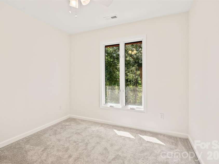 131 Colony Drive, Arden, NC 28704.  MLS# CAR4418138, YatesRealty ID 50611. 