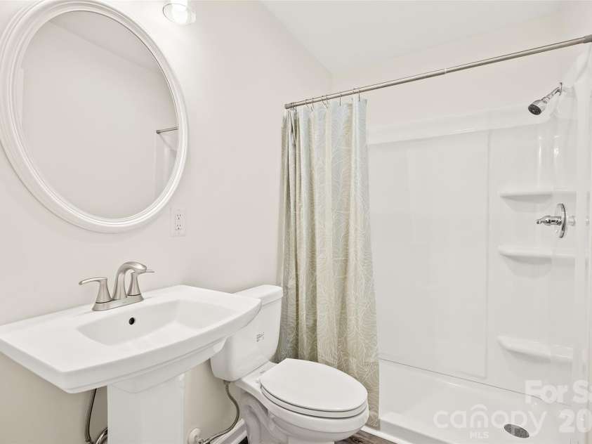 131 Colony Drive, Arden, NC 28704.  MLS# CAR4418138, YatesRealty ID 50611. 