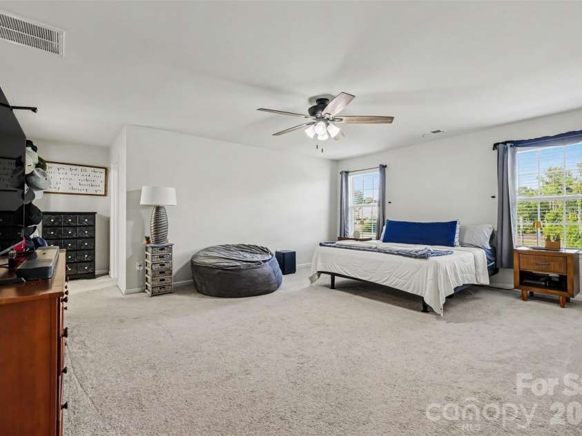 437 Zoe Bee Drive, Clover, SC 29710.  MLS# CAR4423033, YatesRealty ID 50613. 