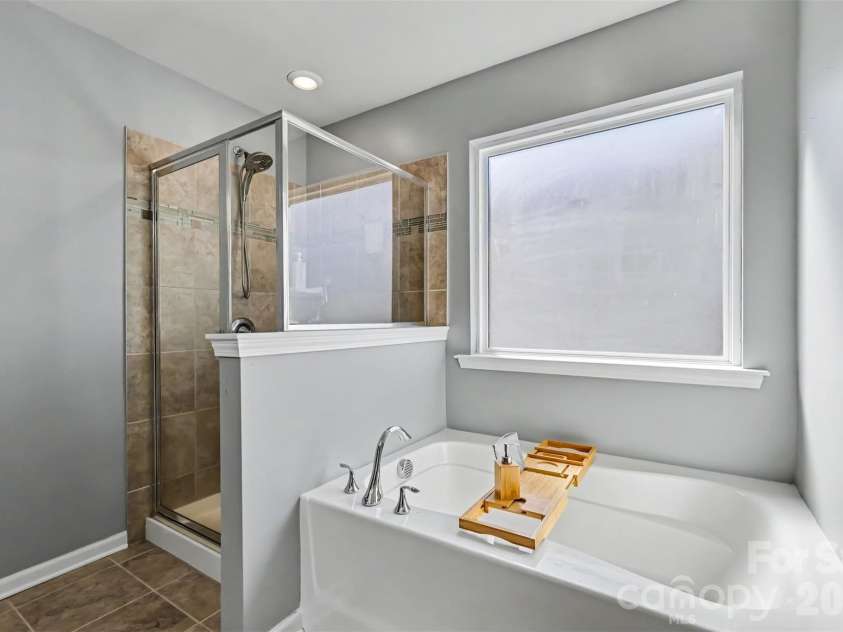 437 Zoe Bee Drive, Clover, SC 29710.  MLS# CAR4423033, YatesRealty ID 50613. 