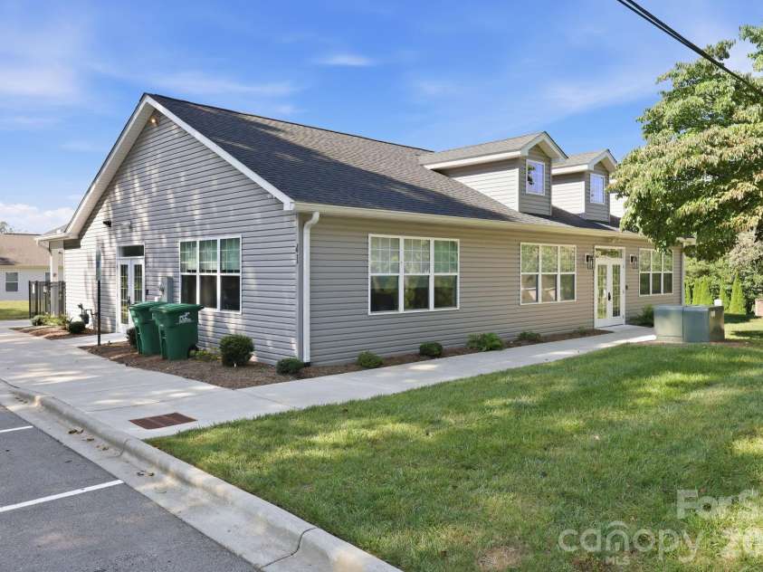 72 Sunny Meadows Boulevard, Arden, NC 28704.  MLS# CAR4421801, YatesRealty ID 50614. Clubhouse