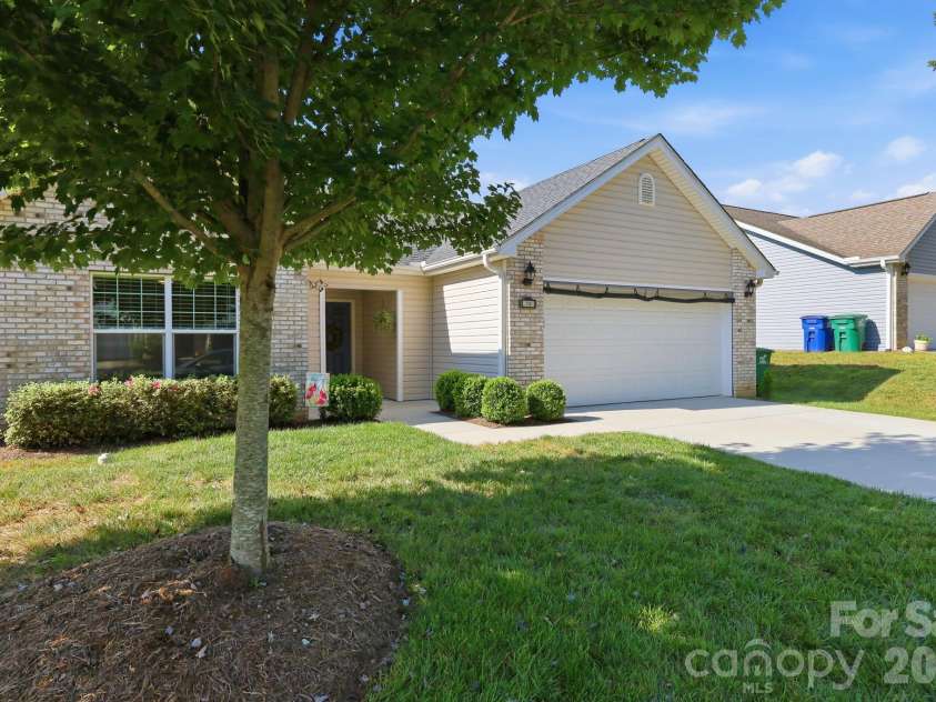 72 Sunny Meadows Boulevard, Arden, NC 28704.  MLS# CAR4421801, YatesRealty ID 50614. Front of Home