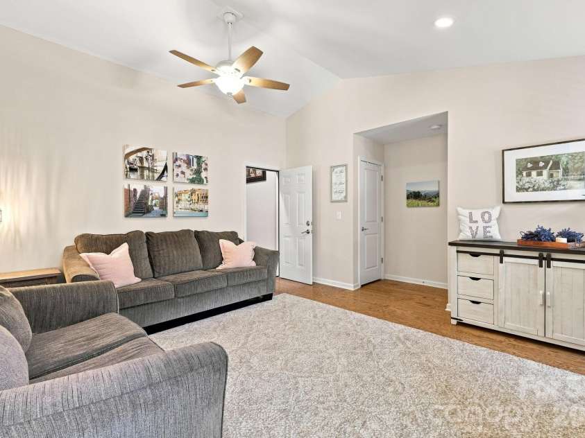 72 Sunny Meadows Boulevard, Arden, NC 28704.  MLS# CAR4421801, YatesRealty ID 50614. Main Living Room