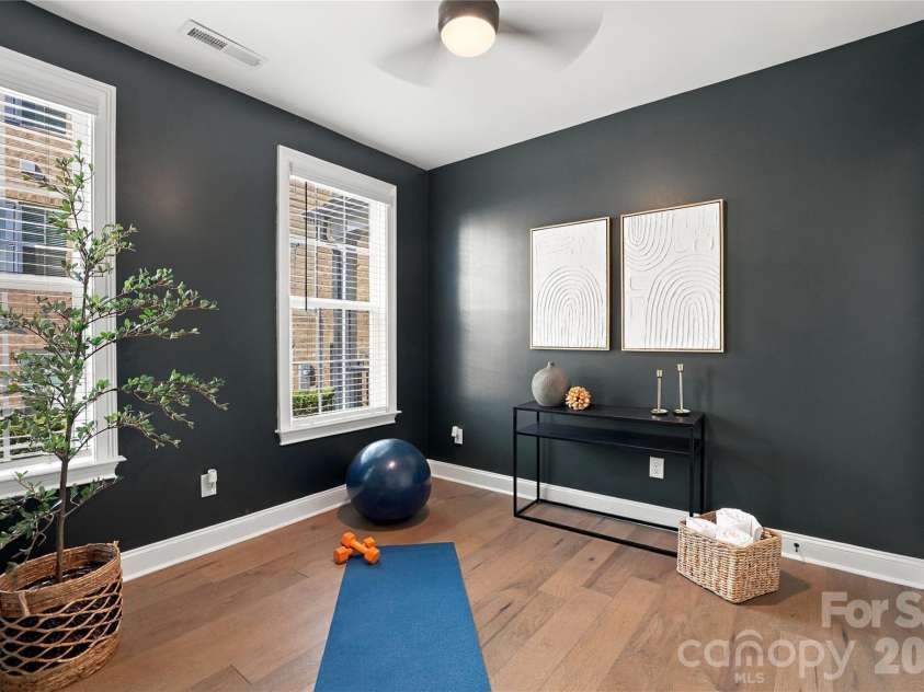 5026 Harrowsmith Lane, Charlotte, NC 28204.  MLS# CAR4424006, YatesRealty ID 50615. 