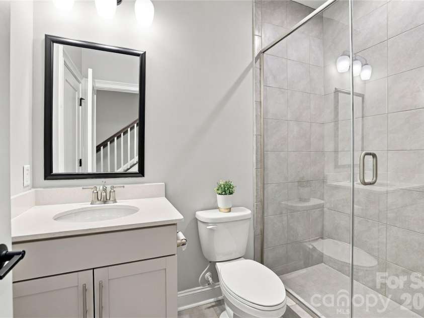 5026 Harrowsmith Lane, Charlotte, NC 28204.  MLS# CAR4424006, YatesRealty ID 50615. 