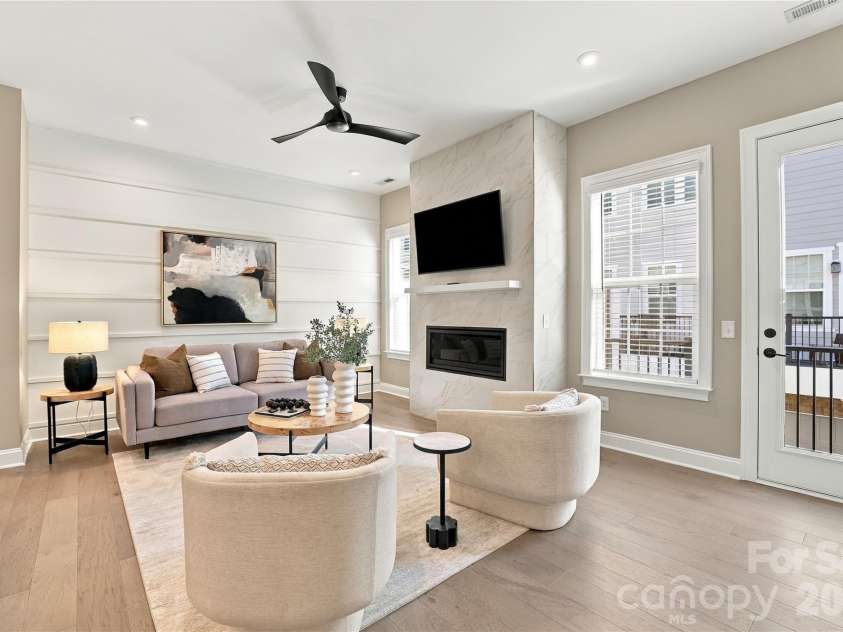 5026 Harrowsmith Lane, Charlotte, NC 28204.  MLS# CAR4424006, YatesRealty ID 50615. 