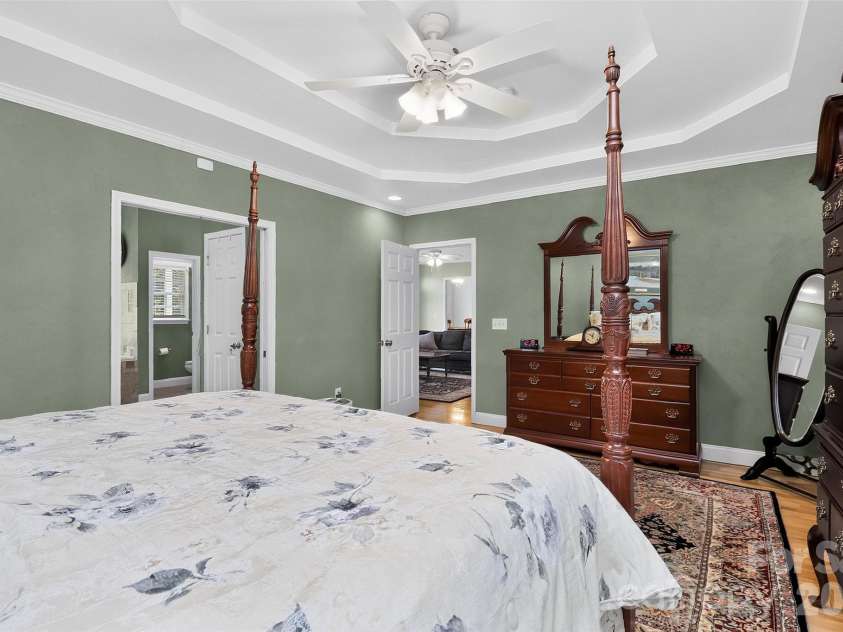 4904 Steepleton Way, Charlotte, NC 28215.  MLS# CAR4415870, YatesRealty ID 50616. 