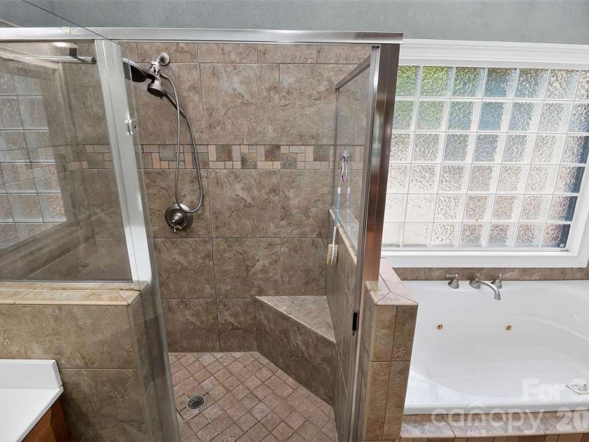 4904 Steepleton Way, Charlotte, NC 28215.  MLS# CAR4415870, YatesRealty ID 50616. 