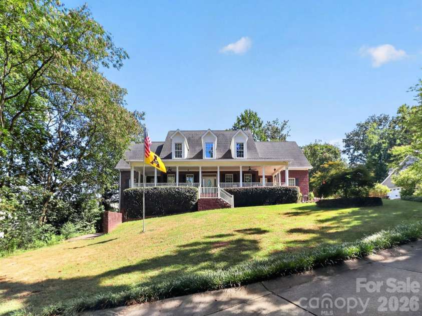 4904 Steepleton Way, Charlotte, NC 28215.  MLS# CAR4415870, YatesRealty ID 50616. 