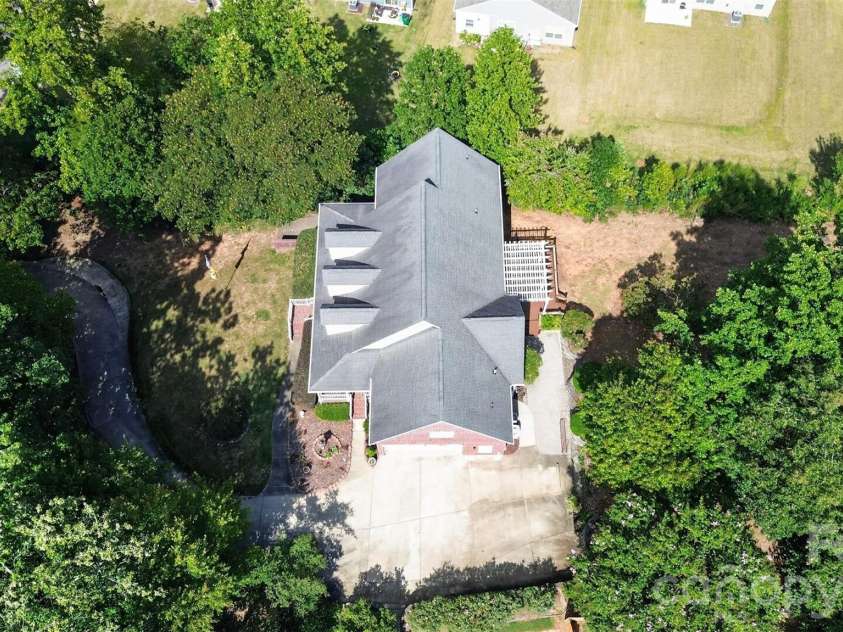 4904 Steepleton Way, Charlotte, NC 28215.  MLS# CAR4415870, YatesRealty ID 50616. 