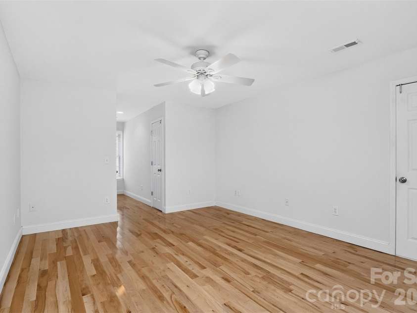 4904 Steepleton Way, Charlotte, NC 28215.  MLS# CAR4415870, YatesRealty ID 50616. Bedroom #2