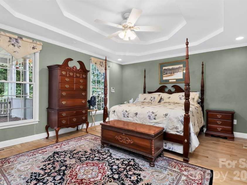 4904 Steepleton Way, Charlotte, NC 28215.  MLS# CAR4415870, YatesRealty ID 50616. Primary Bedroom