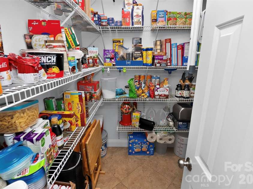 4904 Steepleton Way, Charlotte, NC 28215.  MLS# CAR4415870, YatesRealty ID 50616. Walk In pantry