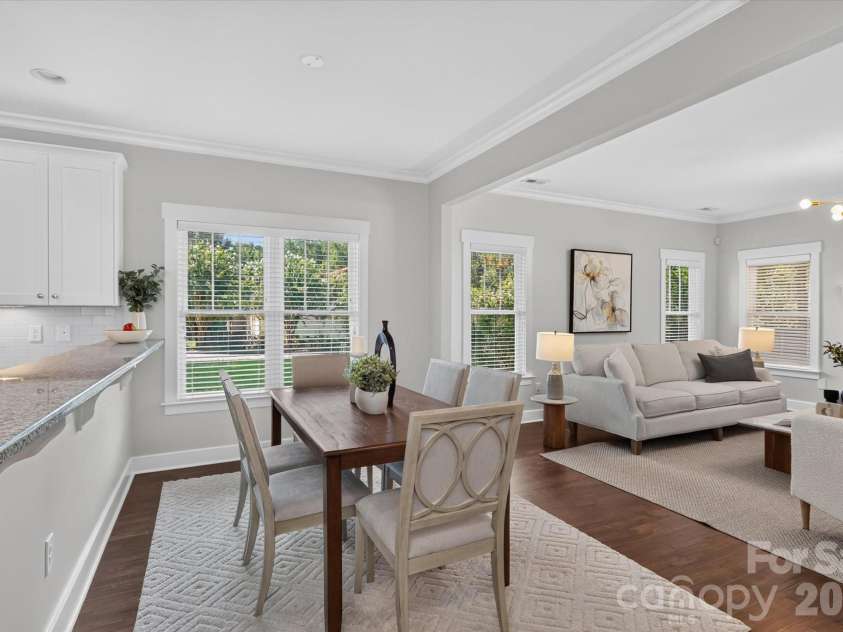 2562 Roseview Lane, Charlotte, NC 28205.  MLS# CAR4422319, YatesRealty ID 50617. 