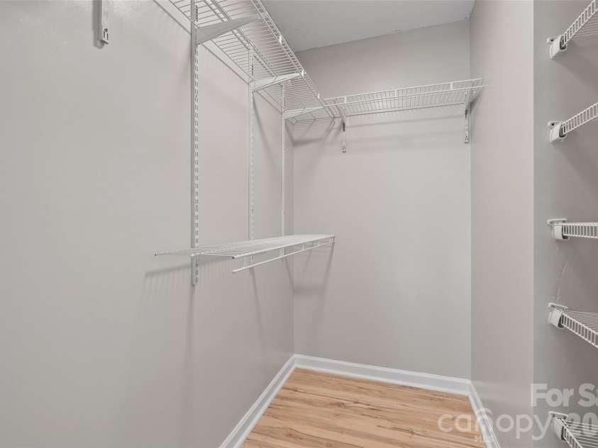 111 Natures Trail, Clyde, NC 28721.  MLS# CAR4424133, YatesRealty ID 50618. 