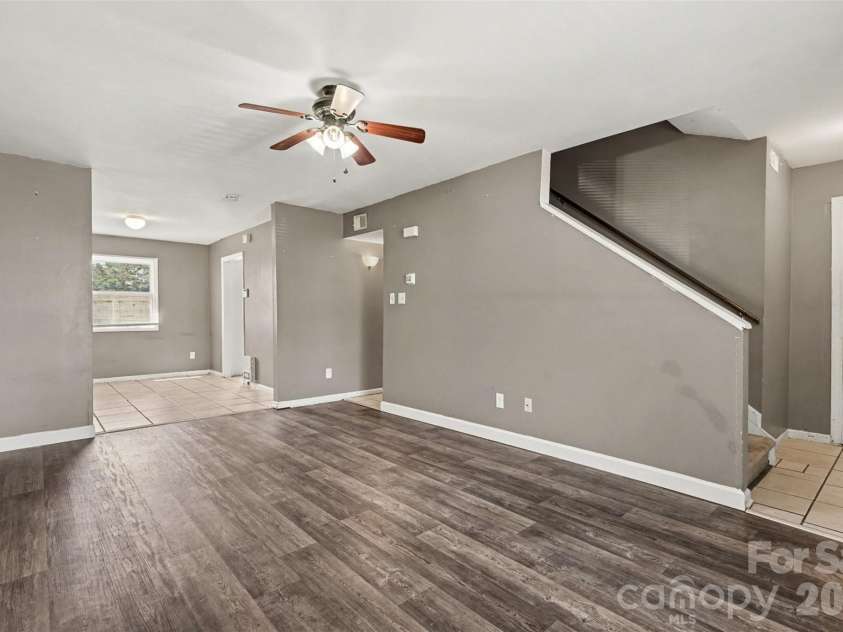 7964 Shady Oak Trail, Charlotte, NC 28210.  MLS# CAR4422921, YatesRealty ID 50619. 