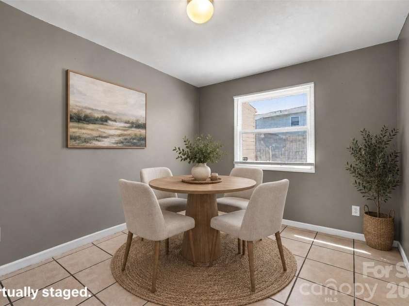 7964 Shady Oak Trail, Charlotte, NC 28210.  MLS# CAR4422921, YatesRealty ID 50619. 