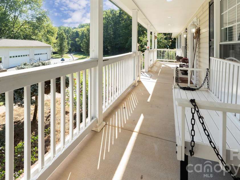 717 Pilgrim Forest Drive, Monroe, NC 28110.  MLS# CAR4422663, YatesRealty ID 50620. 