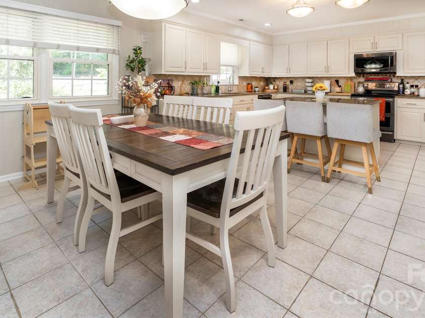 717 Pilgrim Forest Drive, Monroe, NC 28110.  MLS# CAR4422663, YatesRealty ID 50620. 