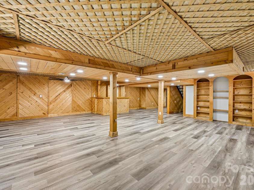 4908 Zephyr Lane, Charlotte, NC 28209.  MLS# CAR4424170, YatesRealty ID 50621. 