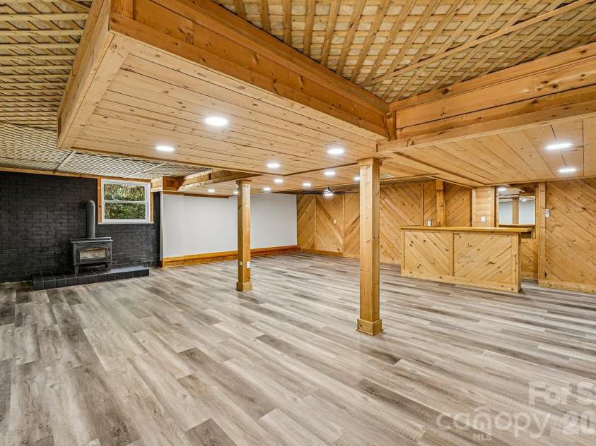 4908 Zephyr Lane, Charlotte, NC 28209.  MLS# CAR4424170, YatesRealty ID 50621. 