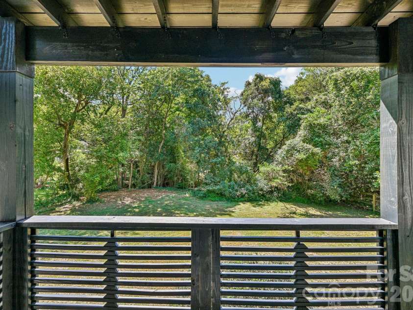 4908 Zephyr Lane, Charlotte, NC 28209.  MLS# CAR4424170, YatesRealty ID 50621. 