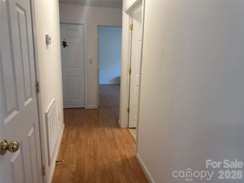 6 Kendrick Court, Flat Rock, NC 28731.  MLS# CAR4414981, YatesRealty ID 50622. Wide Hallway
