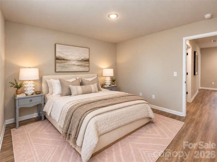 2220 Dardan Woods Drive, Charlotte, NC 28215.  MLS# CAR4424073, YatesRealty ID 50624. 