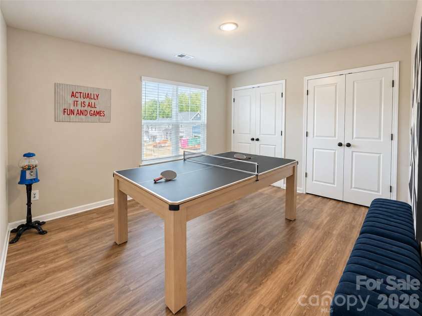 2220 Dardan Woods Drive, Charlotte, NC 28215.  MLS# CAR4424073, YatesRealty ID 50624. 